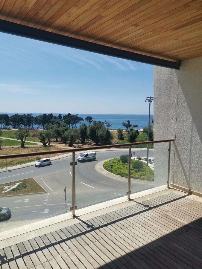 New Luxury Apartments Bar Exterior foto